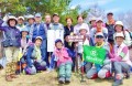 4/24 13:41 五里ヶ峰 山頂全員記念写真